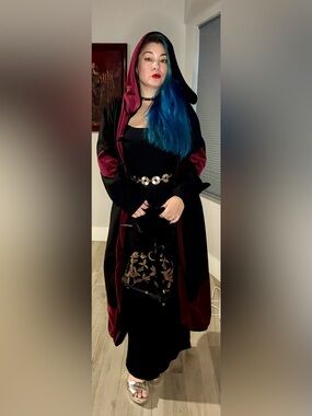 Sorcerer’s Coat in Black and Burgundy
